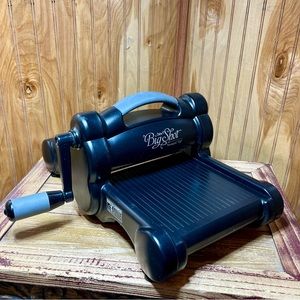 Sizzix Big Shot for Stampin Up Die Cut Emboss Machine- No Plates